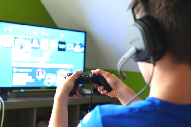 OMS y adicción a los videojuegos como desorden mental OMS clasifica la adicción a los videojuegos como una enfermedad mental