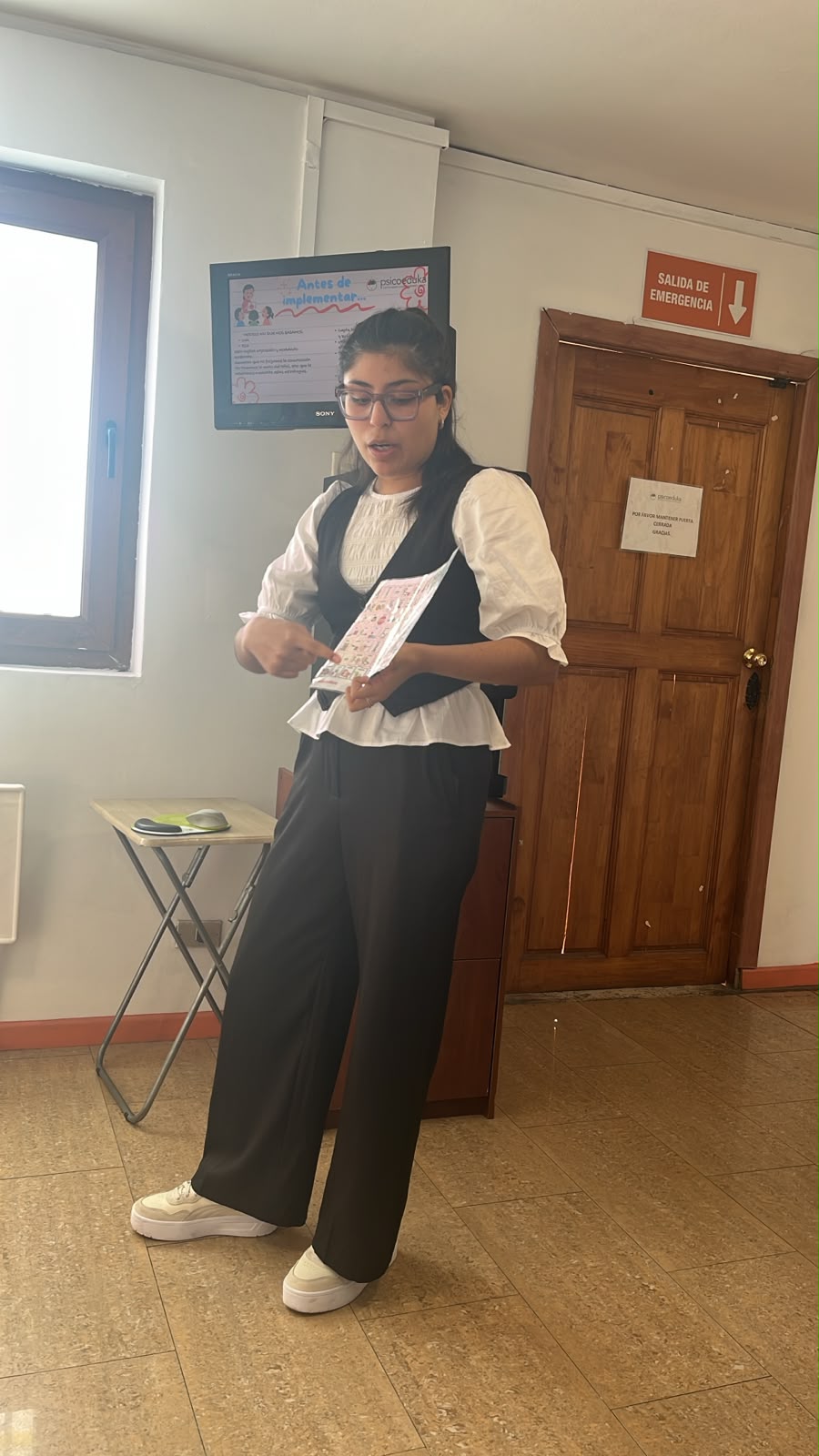 Equipo Psicoeduka en el taller de Comunicación Aumentativa y Alternativa (CAA)
