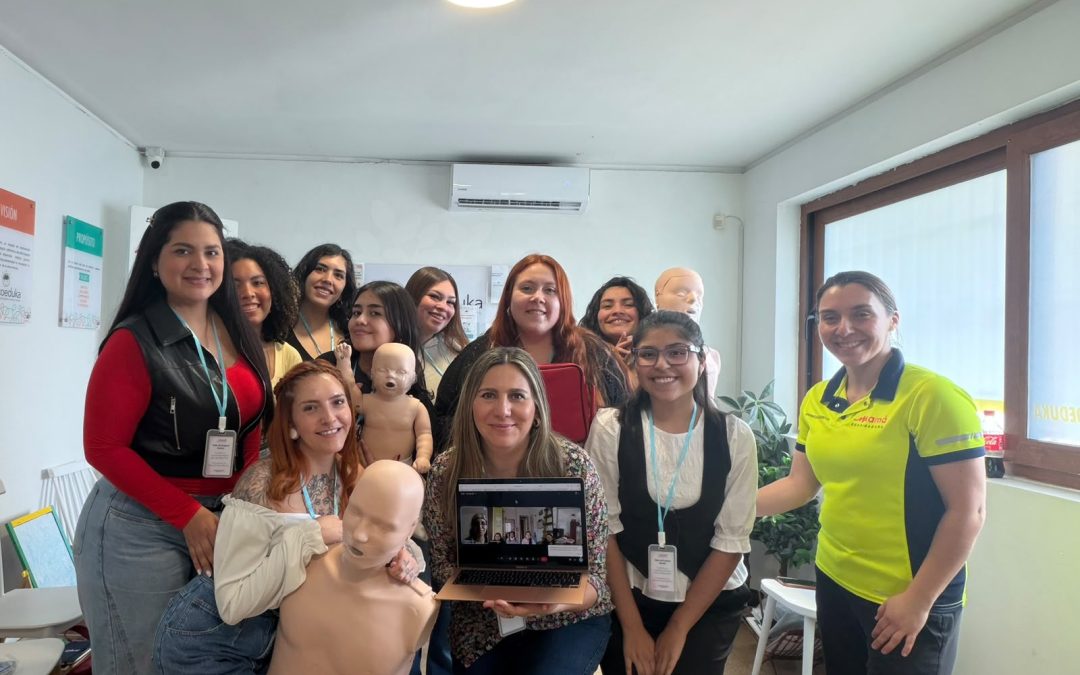 Psicoeduka fortalece la preparación de su equipo en primeros auxilios y reanimación